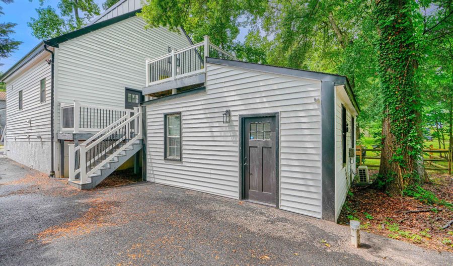 1412 ELLIS Rd, Annapolis, MD 21403 - 4 Beds, 3 Bath