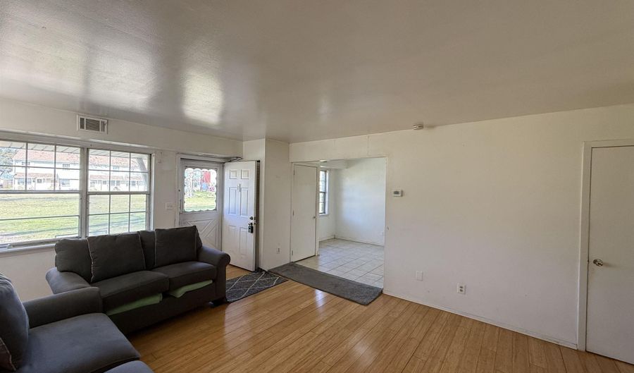 720 S New Rd 2N, Absecon, NJ 08201 - 2 Beds, 2 Bath