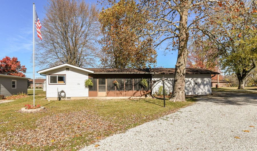 206 Winding Dr, Alexandria, IN 46001 - 3 Beds, 1 Bath