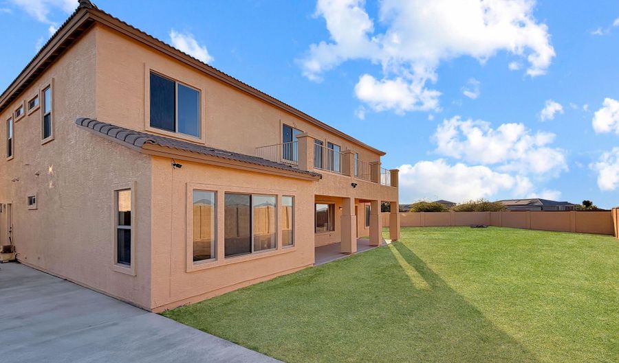 1712 E JOELLE Dr, Casa Grande, AZ 85122 - 6 Beds, 4 Bath