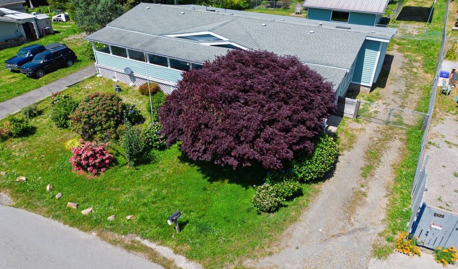 97931 COURT St, Brookings, OR 97415 - 3 Beds, 2 Bath
