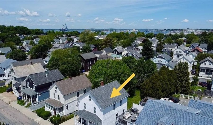 4 Atlantic St, Newport, RI 02840 - 4 Beds, 2 Bath