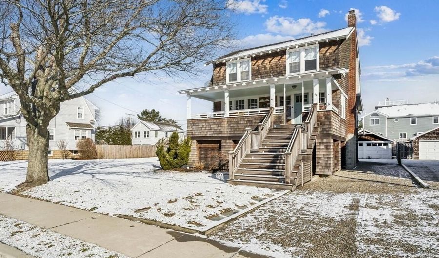 54 Osborne Ave, Bay Head, NJ 08742 - 5 Beds, 2 Bath