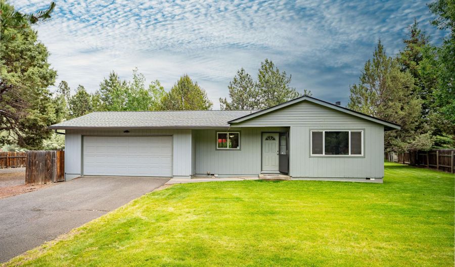 61548 SE Rockway Ter, Bend, OR 97702 - 3 Beds, 1 Bath