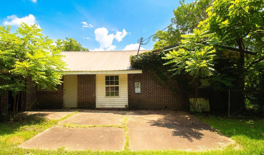 6540 AL HWY 202, Anniston, AL 36201 - 3 Beds, 2 Bath