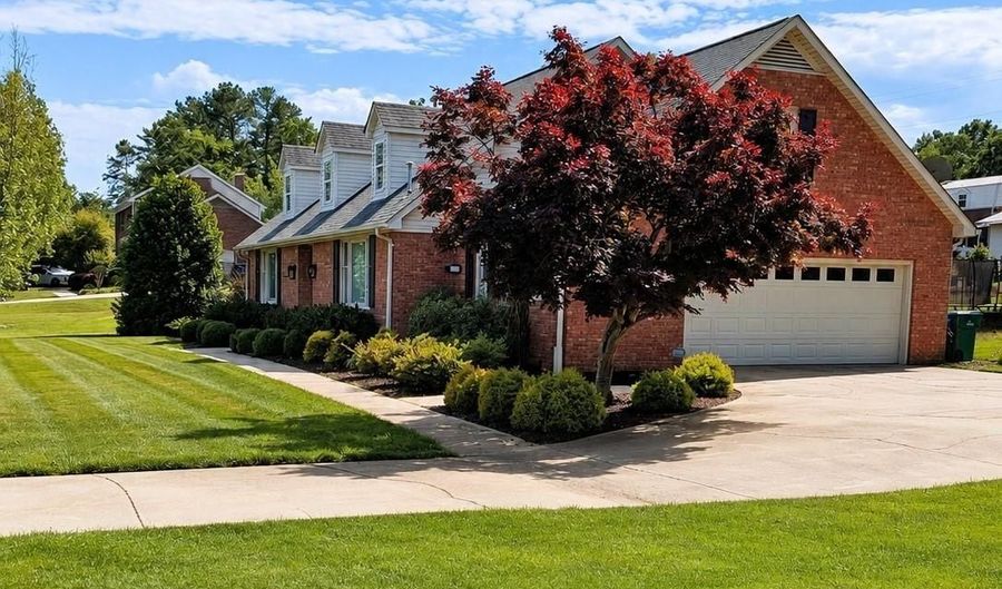1121 Smith St, Albemarle, NC 28001 - 5 Beds, 4 Bath