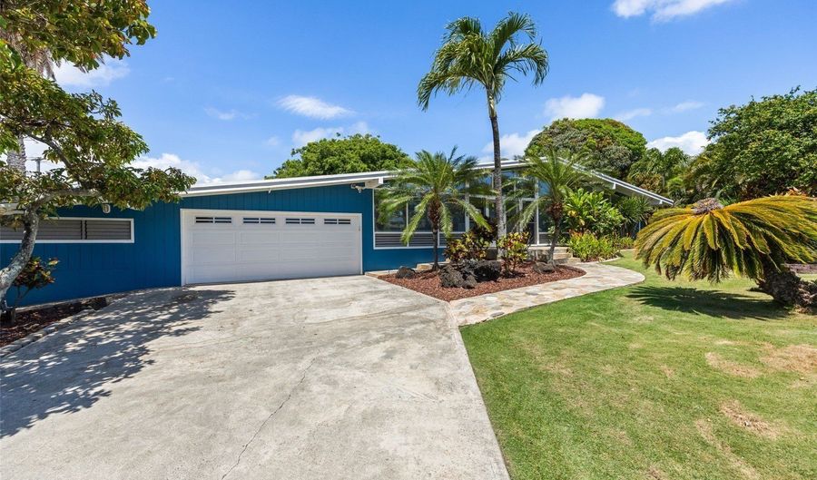 361 Iliaina St, Kailua, HI 96734 - 4 Beds, 3 Bath