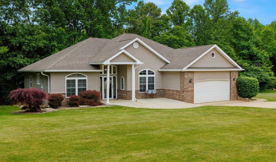 435 Cedar View Ln, Bedford, IN 47421 - 3 Beds, 2 Bath