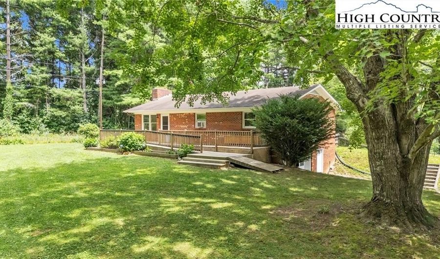 468 NC Highway 16, Crumpler, NC 28617 - 3 Beds, 2 Bath