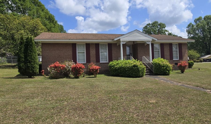 101 Skyline Dr, Barnesville, GA 30204 - 3 Beds, 2 Bath