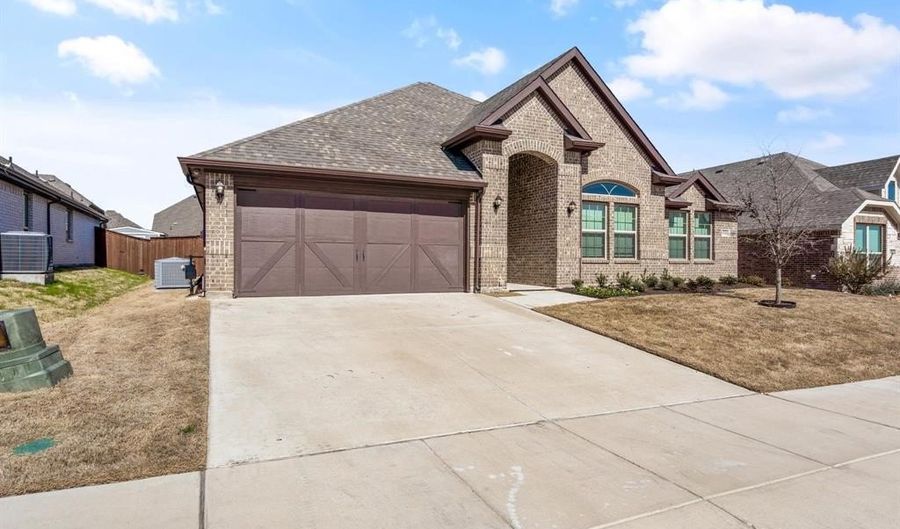 15016 Fleet Hill Rd, Aledo, TX 76008 - 4 Beds, 2 Bath