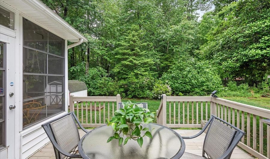 11 BURR HILL Dr, Berlin, MD 21811 - 3 Beds, 2 Bath