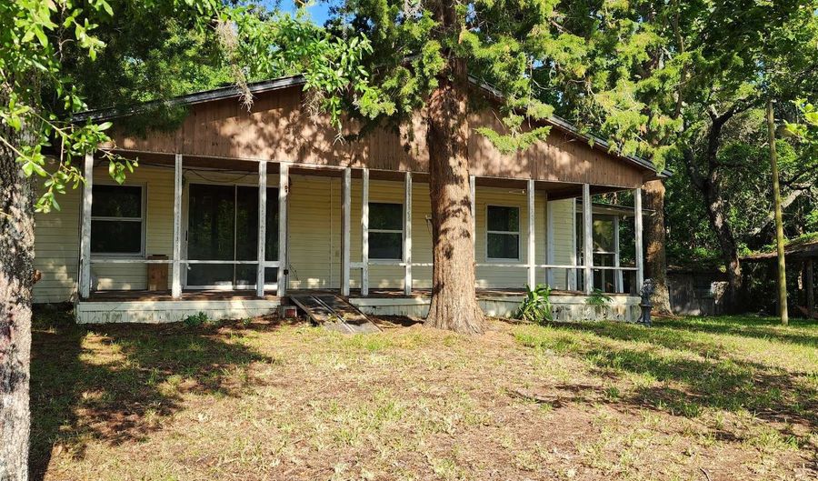 22295 43RD Dr, Lake City, FL 32024 - 2 Beds, 2 Bath