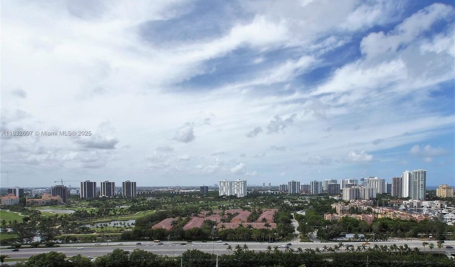 3530 Mystic Pointe Dr 2207, Aventura, FL 33180 - 2 Beds, 2 Bath