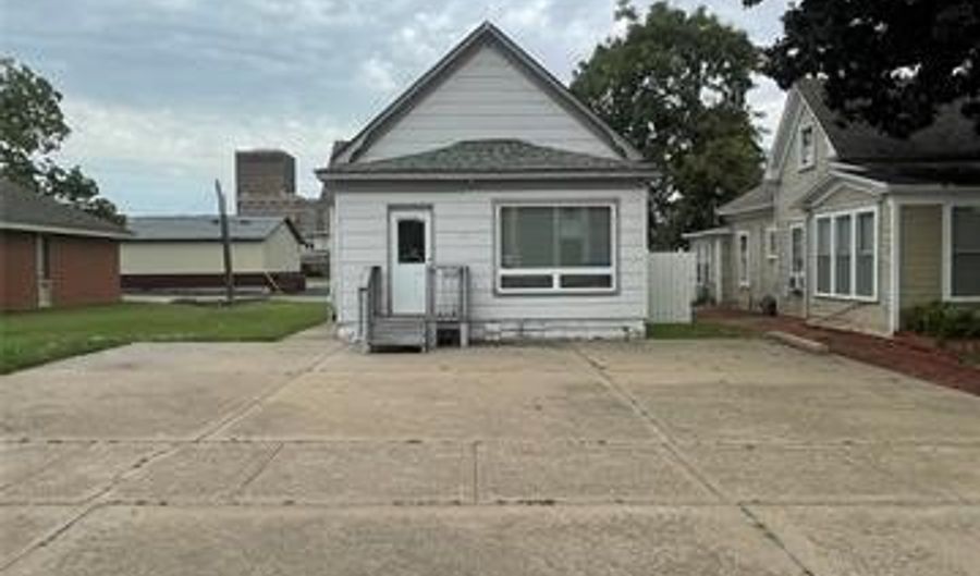 317 SE Delaware Ave, Bartlesville, OK 74003 - 0 Beds, 0 Bath