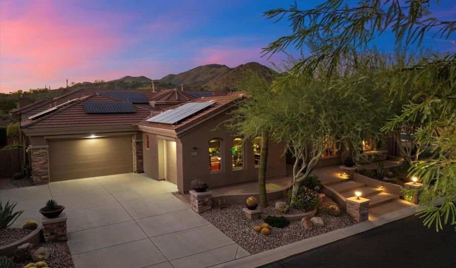 41252 N WHISTLING STRAIT Ct, Anthem, AZ 85086 - 5 Beds, 4 Bath