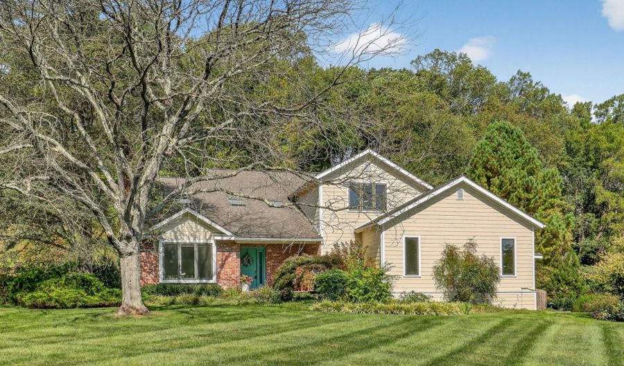 104 HOBSON Dr, Hockessin, DE 19707 - 4 Beds, 3 Bath