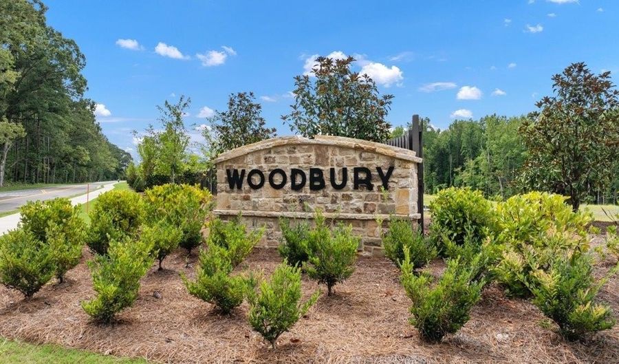 5989 SKYLAR Dr, Atlanta, GA 30336 - 3 Beds, 3 Bath