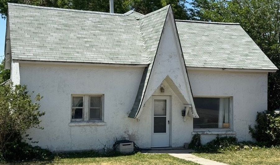 204 S 200 W, Brigham City, UT 84302 - 3 Beds, 1 Bath