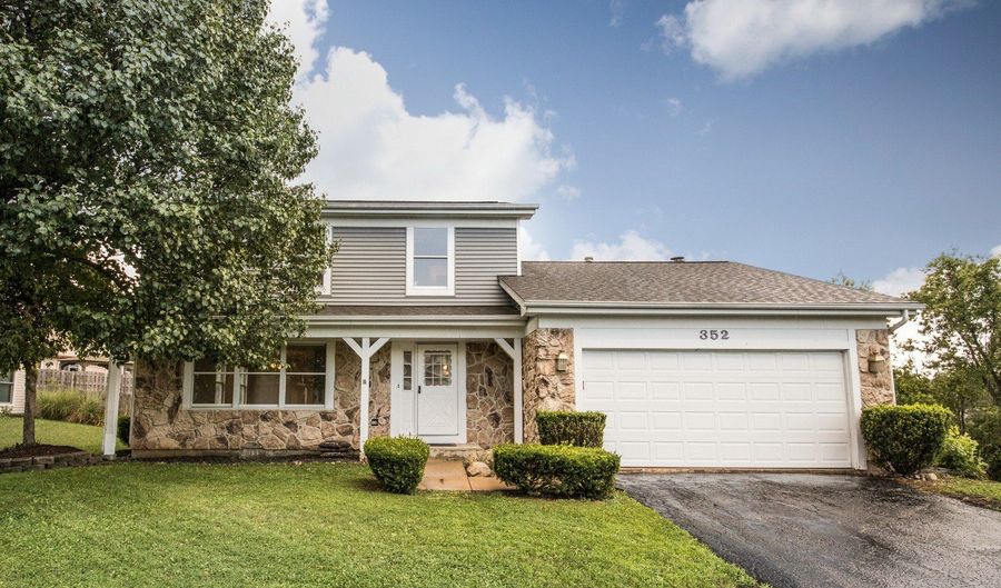 352 Country Ln, Algonquin, IL 60102 - 3 Beds, 2 Bath