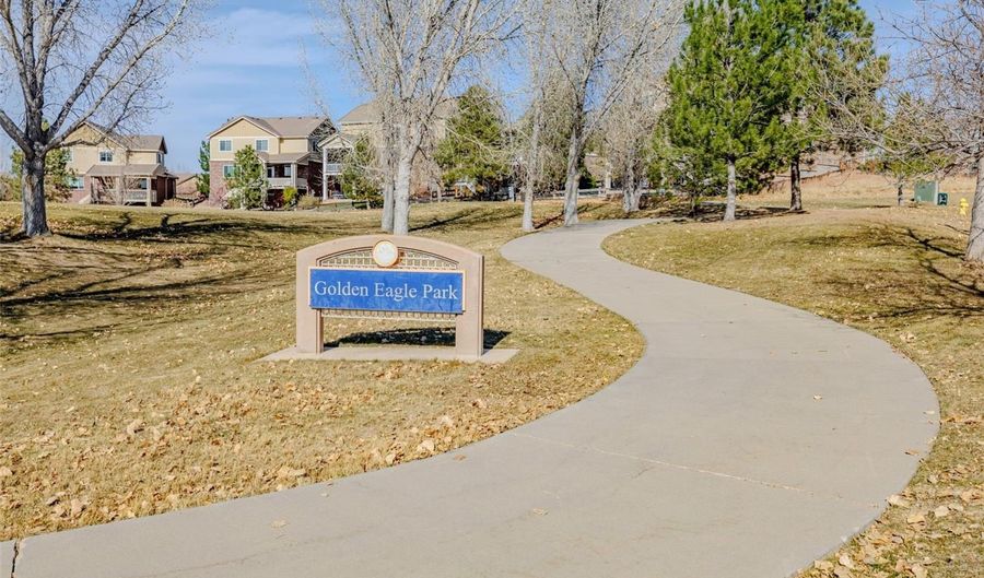 6552 S Biloxi Way, Aurora, CO 80016 - 4 Beds, 4 Bath