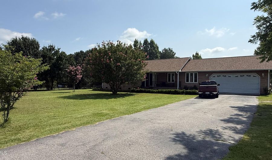 210 W Rd, Angier, NC 27501 - 3 Beds, 2 Bath