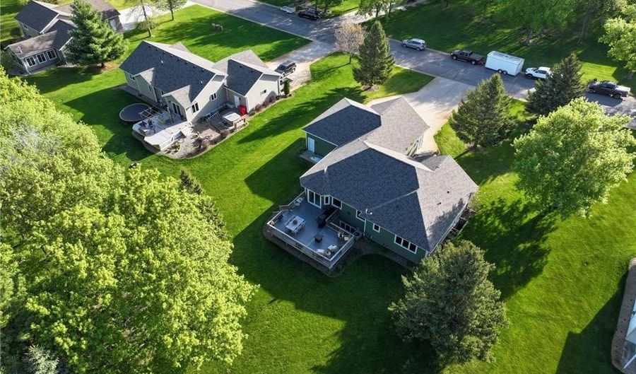 4201 Rue De Frenchman NE, Alexandria, MN 56308 - 5 Beds, 3 Bath