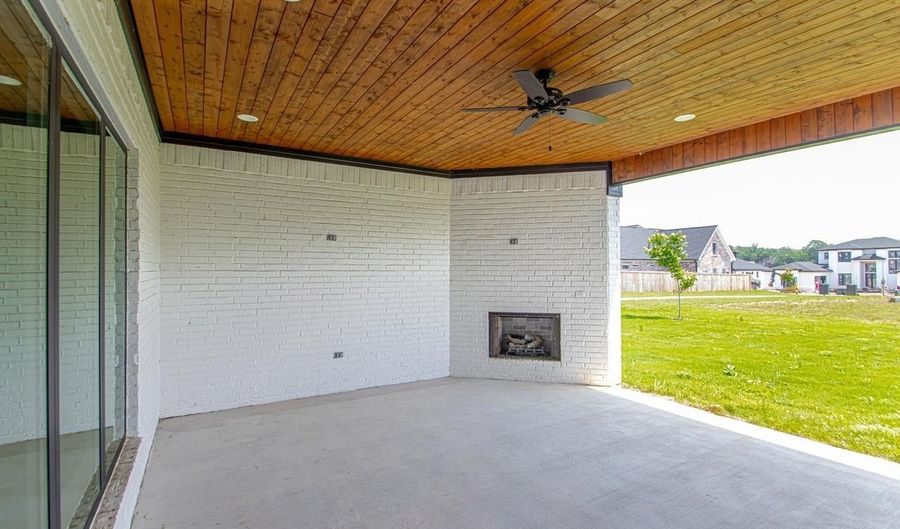 4917 Lake Vista Dr, Benton, AR 72019 - 4 Beds, 4 Bath