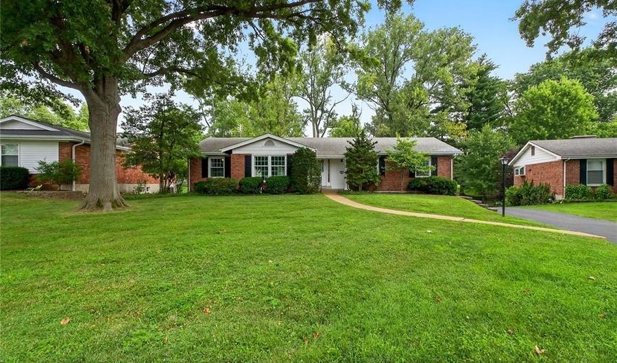 177 Wildwood Pkwy, Ballwin, MO 63011 - 4 Beds, 3 Bath