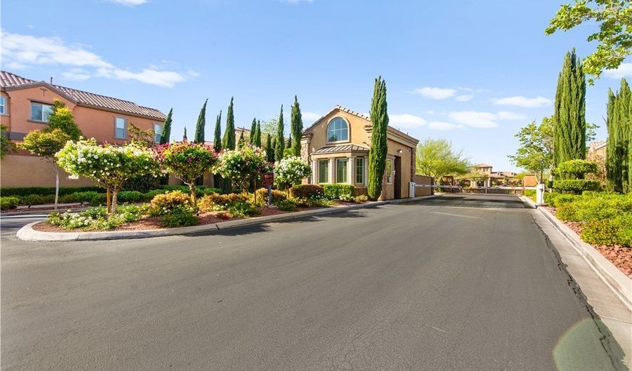 2309 Malaga Peak St, Las Vegas, NV 89135 - 2 Beds, 3 Bath
