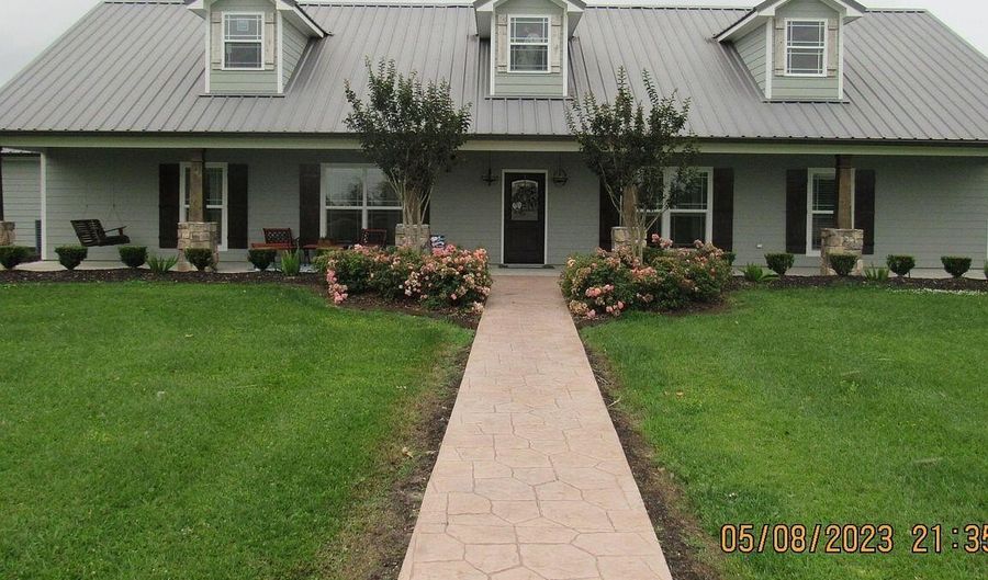 6422 La Hwy 338 W Albert Rd, Abbeville, LA 70510 - 3 Beds, 2 Bath