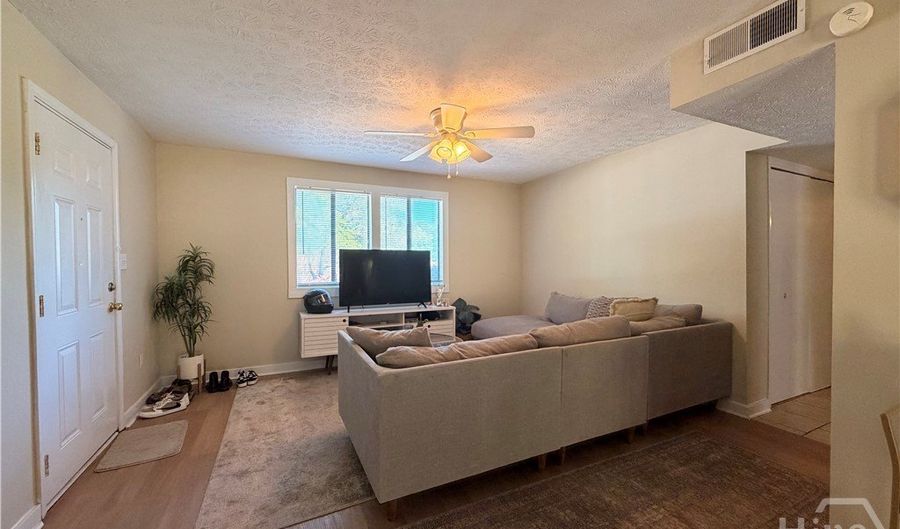 102 Welch Pl, Athens, GA 30606 - 3 Beds, 2 Bath