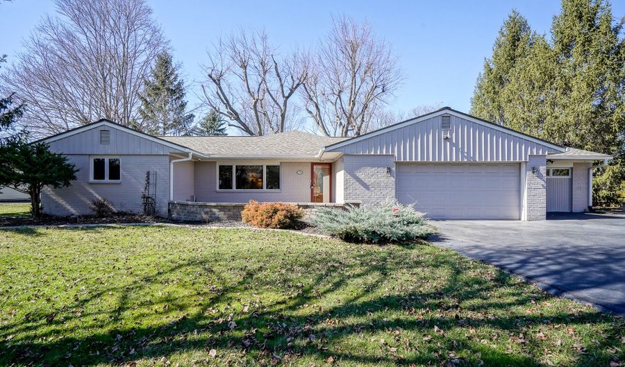 8140 N Whittier Pl, Indianapolis, IN 46250 - 3 Beds, 3 Bath