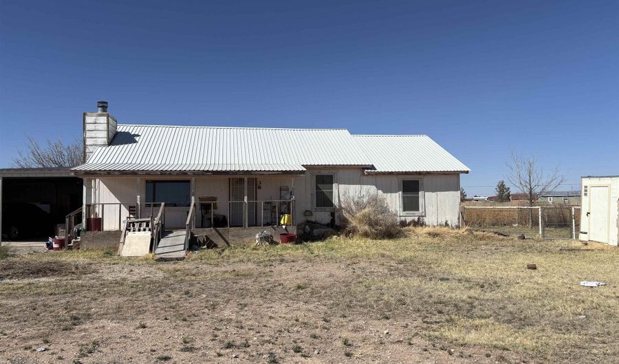 38 E Jackson Rd, Artesia, NM 88210 - 3 Beds, 1 Bath