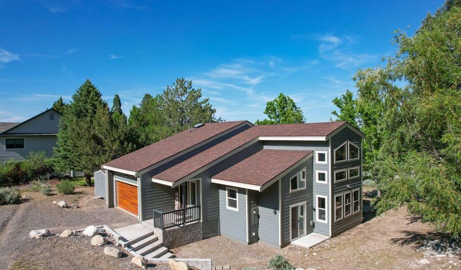 1147 Autumn Hills Rd, Gardnerville, NV 89460 - 3 Beds, 3 Bath