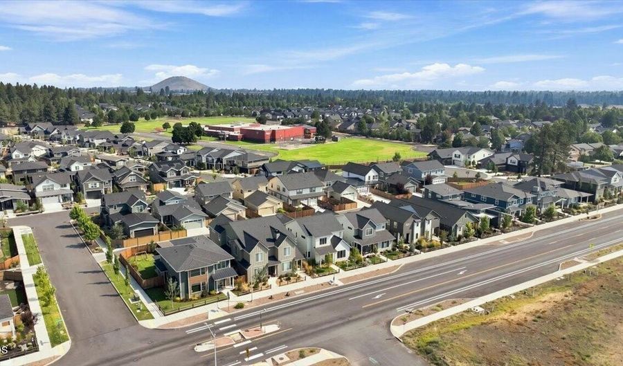 20498 Murphy Rd, Bend, OR 97702 - 4 Beds, 3 Bath