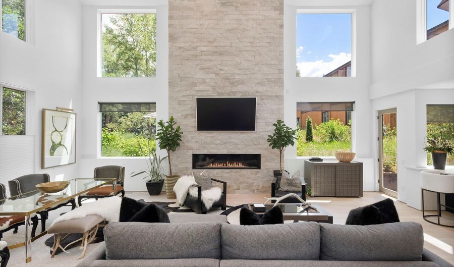 813 W Smuggler St, Aspen, CO 81611 - 4 Beds, 5 Bath