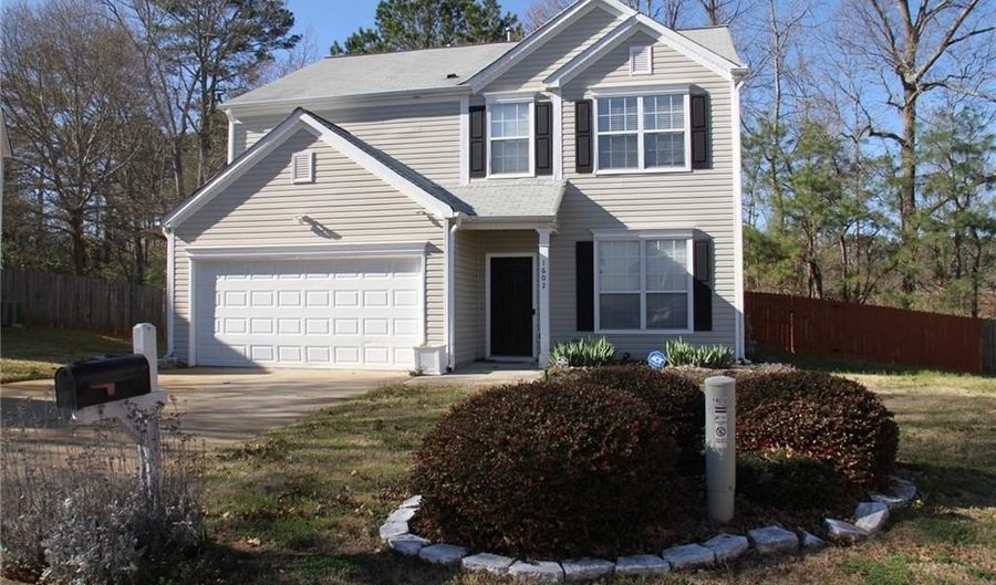 1602 Silver Oak Dr, Austell, GA 30106 - 4 Beds, 3 Bath