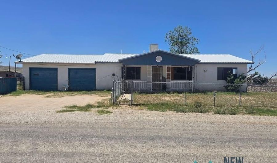 1707 Jewel St, Carlsbad, NM 88220 - 3 Beds, 2 Bath