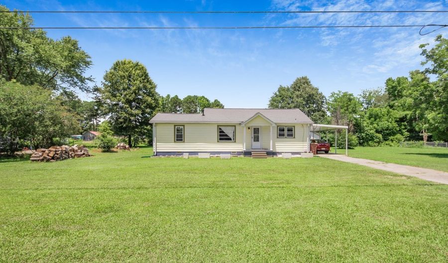 17193 New Cut Rd, Athens, AL 35611 - 2 Beds, 1 Bath