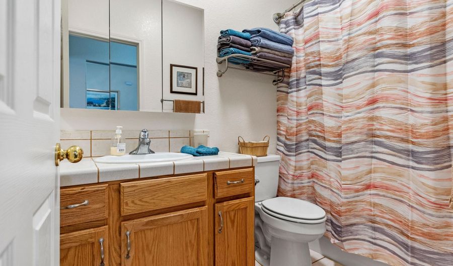 20805 W Lake Dr, California City, CA 93505 - 3 Beds, 2 Bath