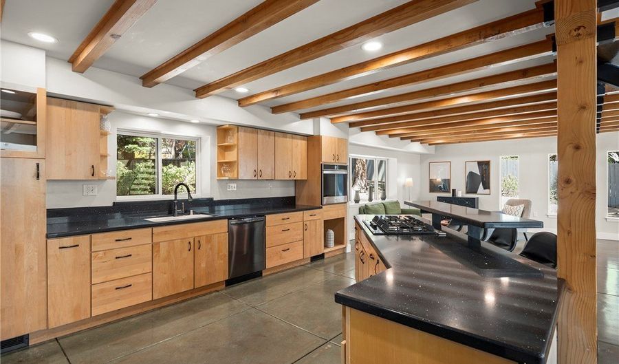 736 Kelly Dr, Incline Village, NV 89451 - 5 Beds, 5 Bath