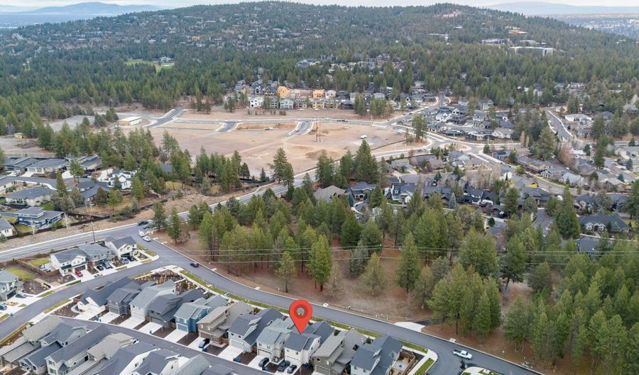 62667 NW McClain Dr, Bend, OR 97703 - 3 Beds, 3 Bath