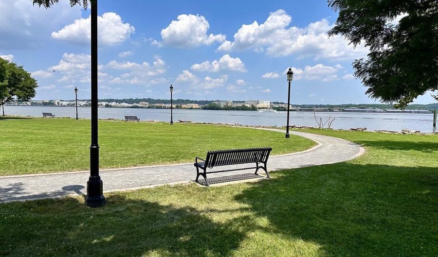 801 N FAIRFAX St #318, Alexandria, VA 22314 - 2 Beds, 2 Bath
