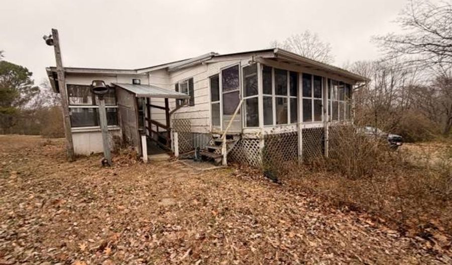 1014 Bucksnort Rd, Ashland City, TN 37015 - 3 Beds, 3 Bath