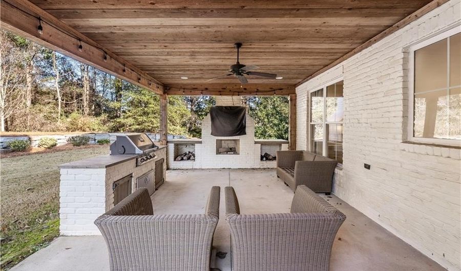 1696 OVERHILL Ct, Auburn, AL 36830 - 4 Beds, 3 Bath