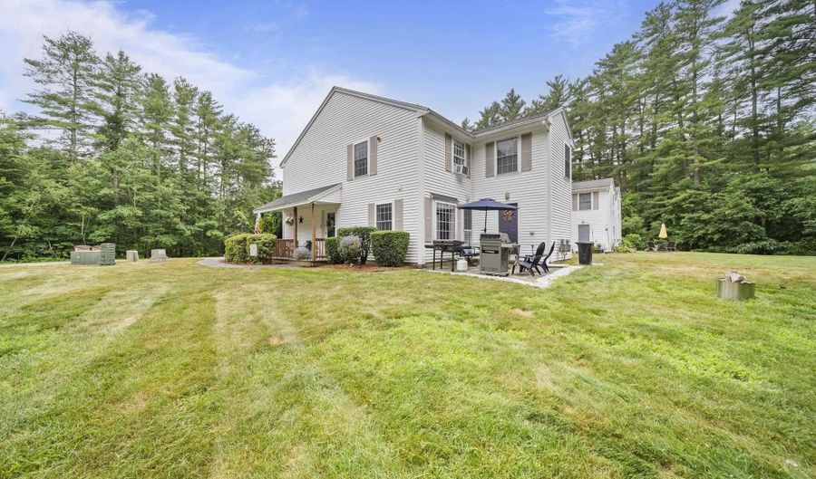 2 Taylor Mill Rd 1, Atkinson, NH 03811 - 2 Beds, 2 Bath