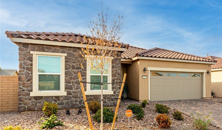 877 Mary Baer Way, Henderson, NV 89011 - 3 Beds, 2 Bath