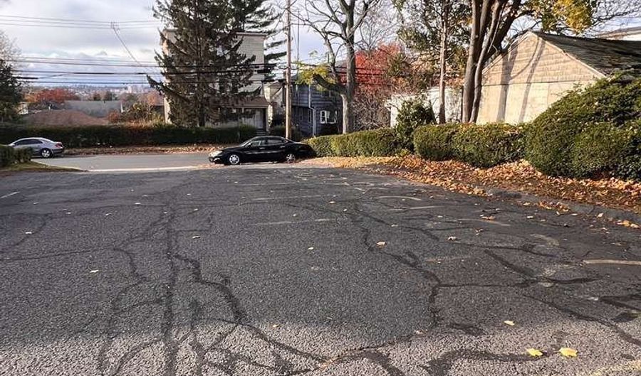 76 Palisade Ave A3, Bridgeport, CT 06610 - 1 Beds, 1 Bath