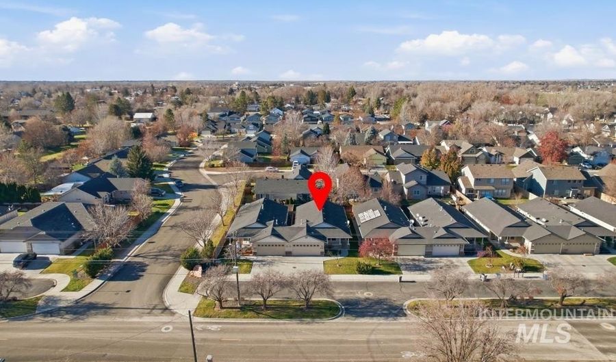 8199 N Duncan Ln, Boise, ID 83714 - 3 Beds, 2 Bath